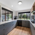 10 Unwin Drive, HIGHFIELDS, QLD 4352