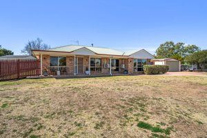 19 Westfield Drive, WESTBROOK, QLD 4350