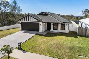 23 Melanie Street, COTSWOLD HILLS, QLD 4350