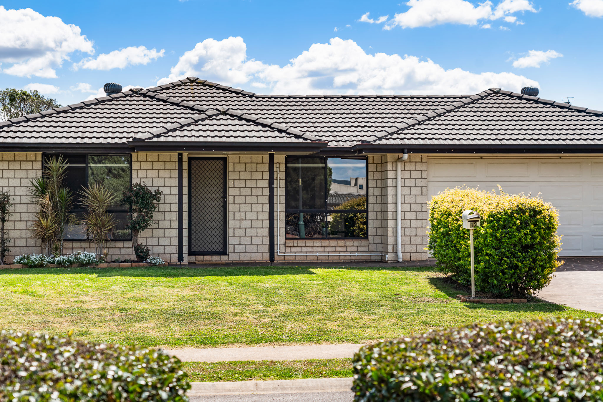 12 Rogers Drive, HIGHFIELDS, QLD 4352