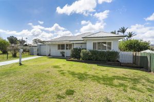 2 Ford Street, ROCKVILLE, QLD 4350