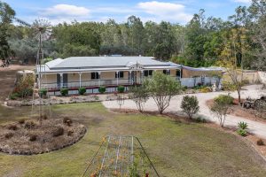 134 Costellos Road, UPPER LOCKYER, QLD 4352
