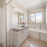 8 Jack Court, MURPHYS CREEK, QLD 4352