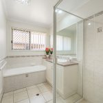 10 Macrossan Street, CRANLEY, QLD 4350