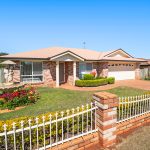 10 Macrossan Street, CRANLEY, QLD 4350